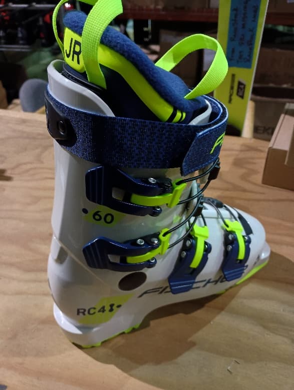Fischer RC4 Junior Ski Boots