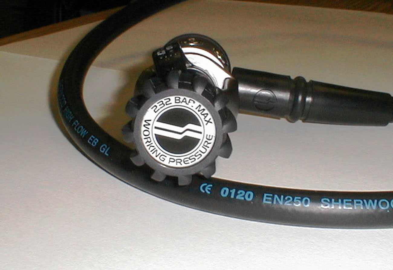Maximus SCUBA regulators