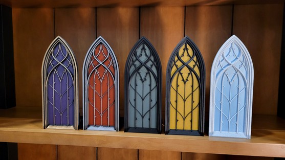 Prismatic 3D Prints Book Nooks with Lights