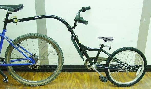 Image of recalled bike trailer