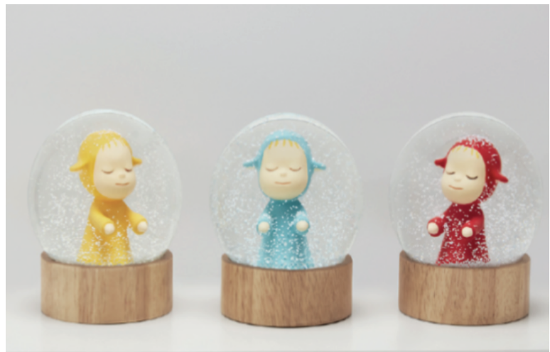 Snow globes (Little Wanderer)