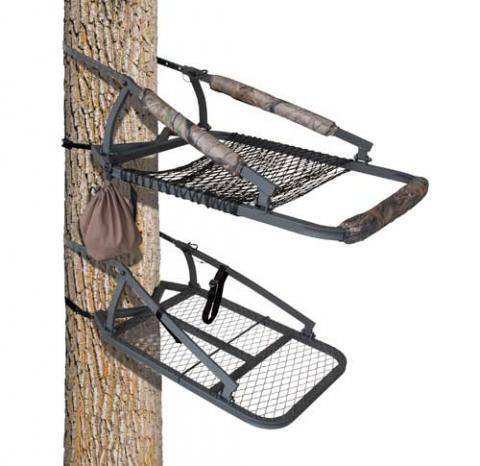 Big Game CL050 (The Outlook) tree stand