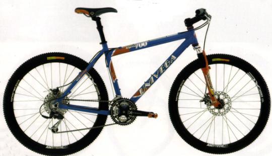 DiaTech 2000 model bicycle with recalled disc brakes