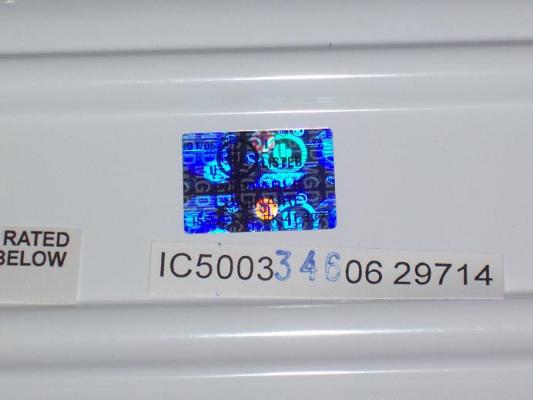 Label on Recalled Metalux Fluorescent Shop Light