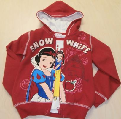 Picture of recalled fleece hoodie and T-shirt