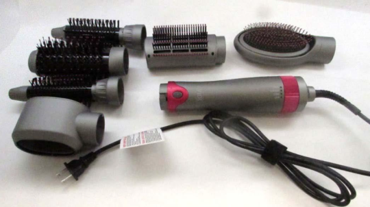Photo of the IGIA branded hair dryer brush