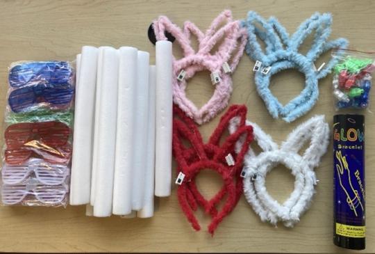 Maryhonkui Glow Sticks Party Pack Toy Set