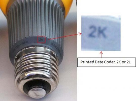 Location of the date codes, 2K or 2L, near the metal screw base of the bulbs.