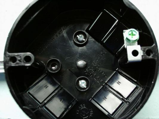 Recalled Cooper Crouse-Hinds ceiling box