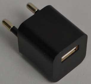 Waka Waka Electrical Adapter Kit European plug