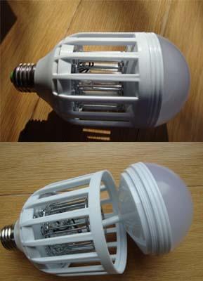 The LED light bulb’s base on the Outxpro mosquito zapper can separate from the connector.