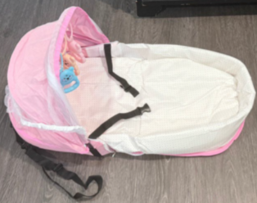 Tuyedoqe Travel Bassinet – side view