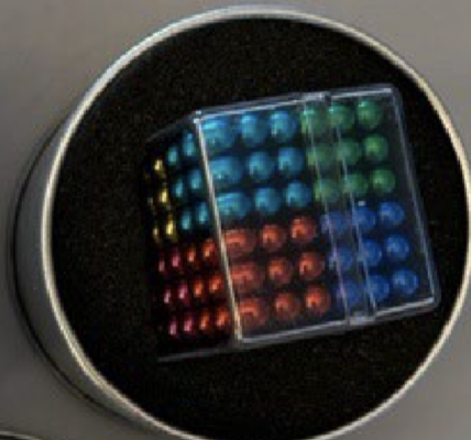 Juego de bolas magnéticas de Yntezhya (parte superior de la etiqueta del empaque)