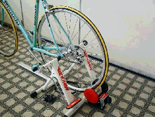 Recalled bicycle indoor training stand