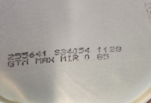 Foto del código de fecha en la parte inferior del bote (foto de la versión que no se vende en Lowe's)