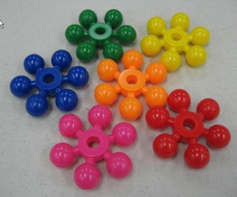 Recalled Giant Stars building set