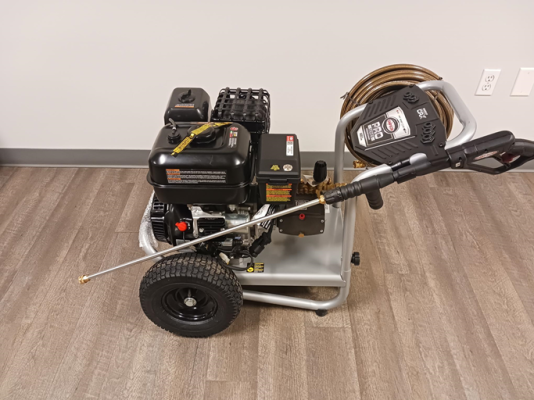 Recalled Simpson pressure washer Model PS61264 - side view