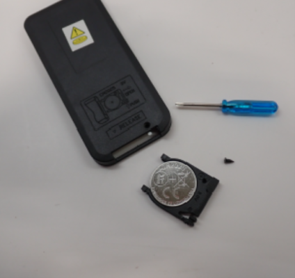 Remote control without a captive screw