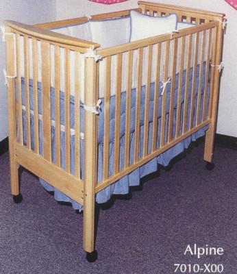 Recalled wooden crib, model 7010 Alpine