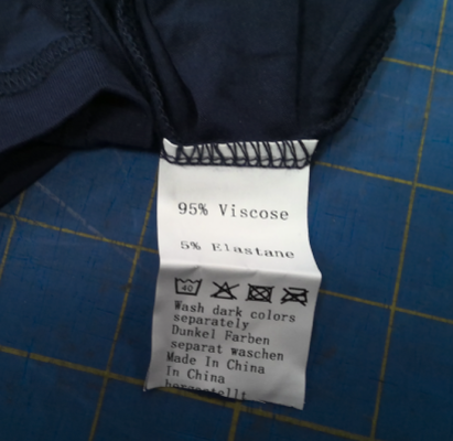 Sewn-in side seam label