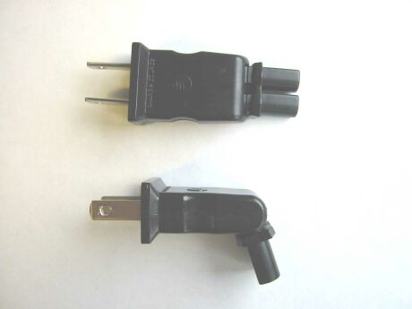 Detachable plugs on Targus power adapters
