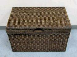 Recalled woven storage trunk