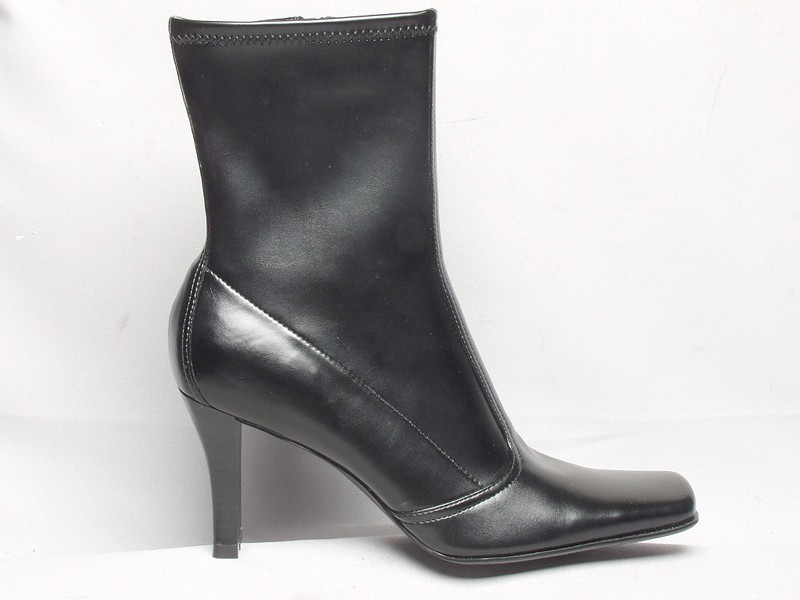 CPSC, Target Corp. Announce Recall of Women's Boots | CPSC.gov