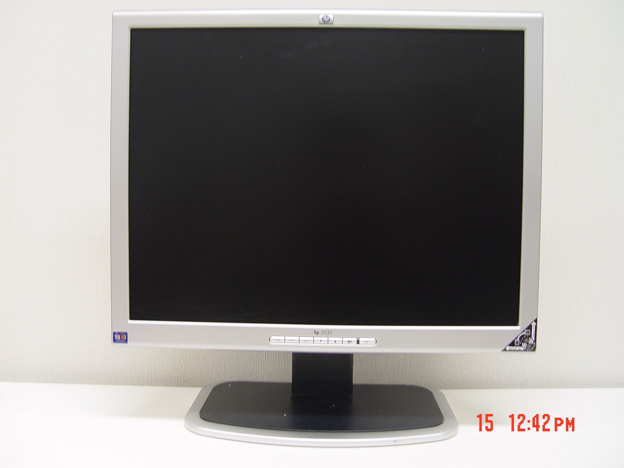 picture of recalled Computer Monitor