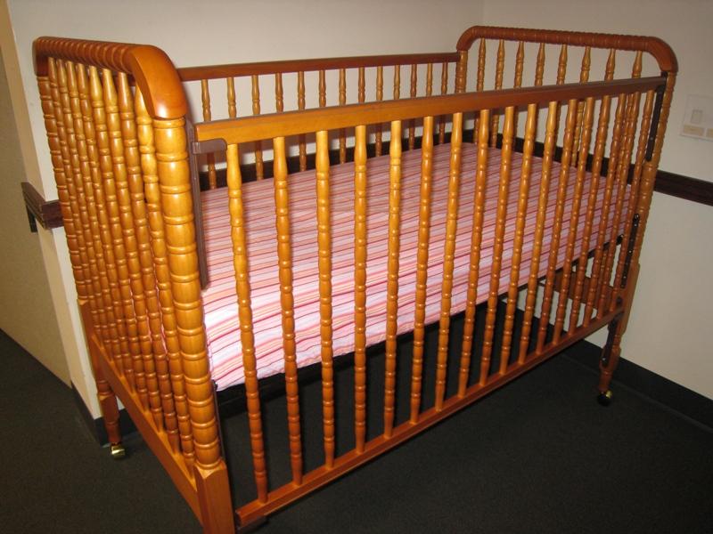 evenflo crib