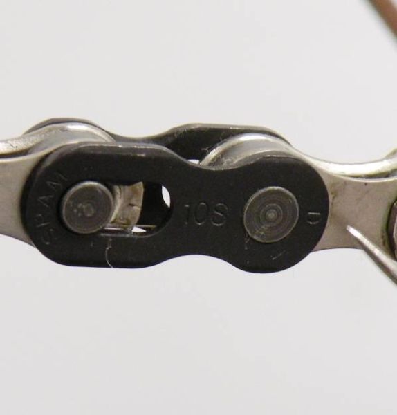 Picture of Close-up of Recalled PowerLock connector link