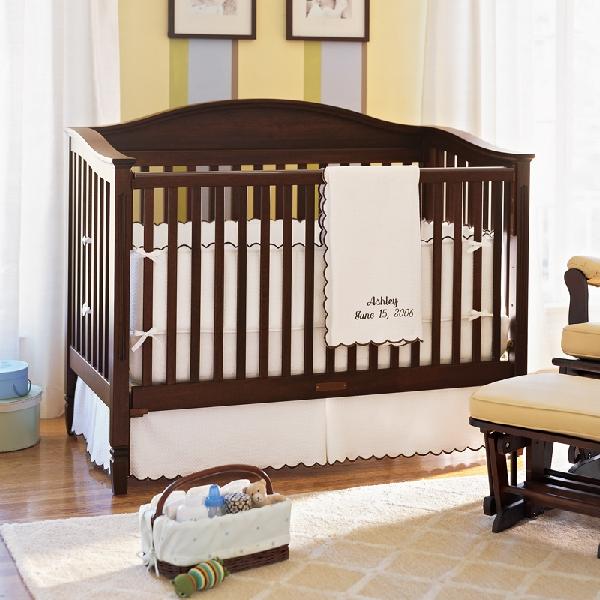 Picture of recalled drop-side crib
