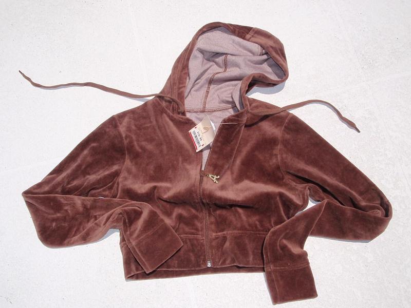 Picture of recalled Apple Bottom jacket
